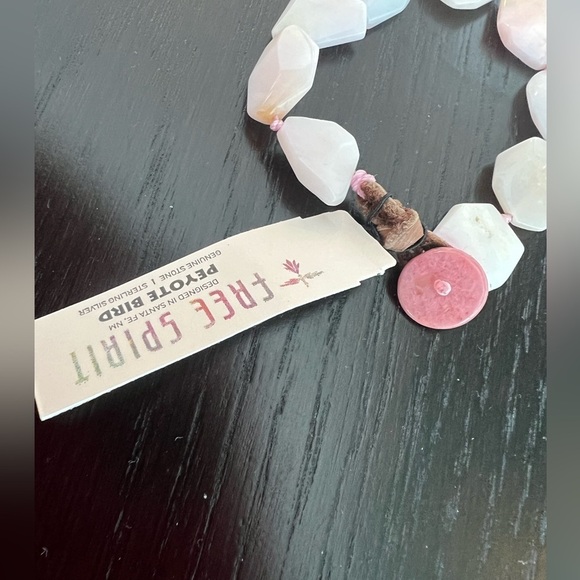 NWT Peyote Bird Free Spirit Rose Quartz Bracelet Button Loop Closure Leather - Picture 8 of 15